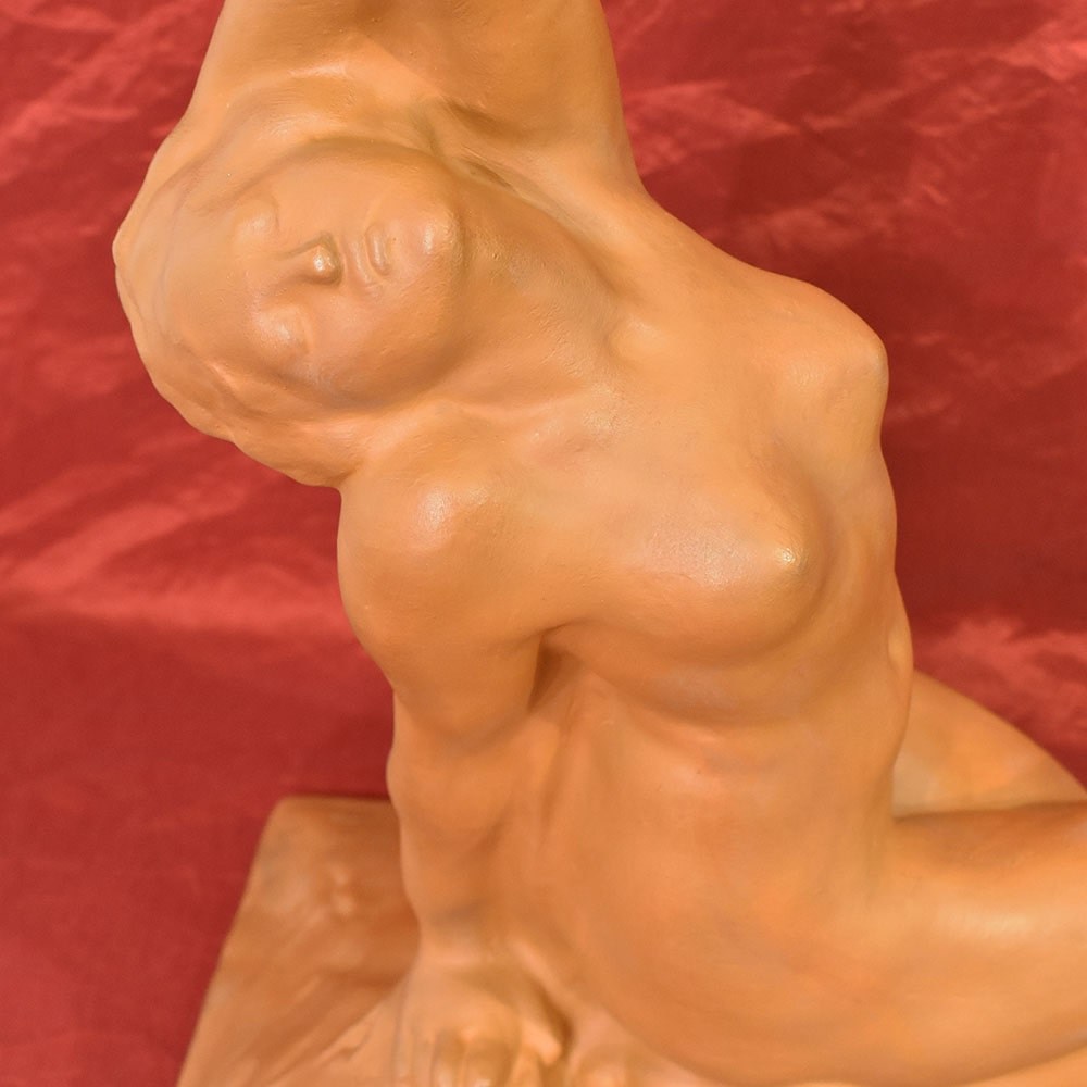 STTE85 1 art deco woman sculpture terracotta gennarelli5.jpg